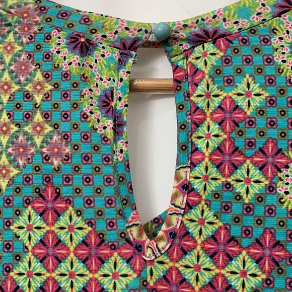 Women’s Annabelle Bell Sleeve Blouse Size Large EUC - Picture 6 of 9